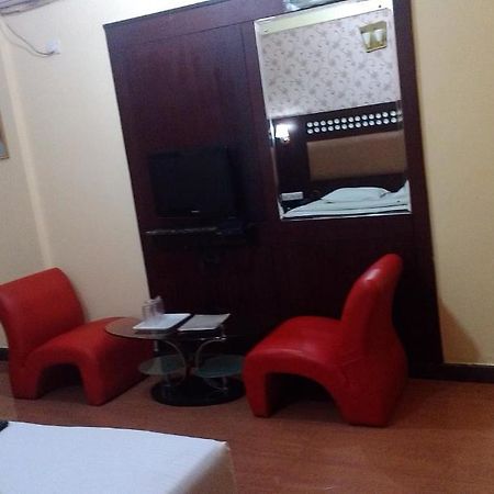 Solitaire Suites Bangalore Oda fotoğraf
